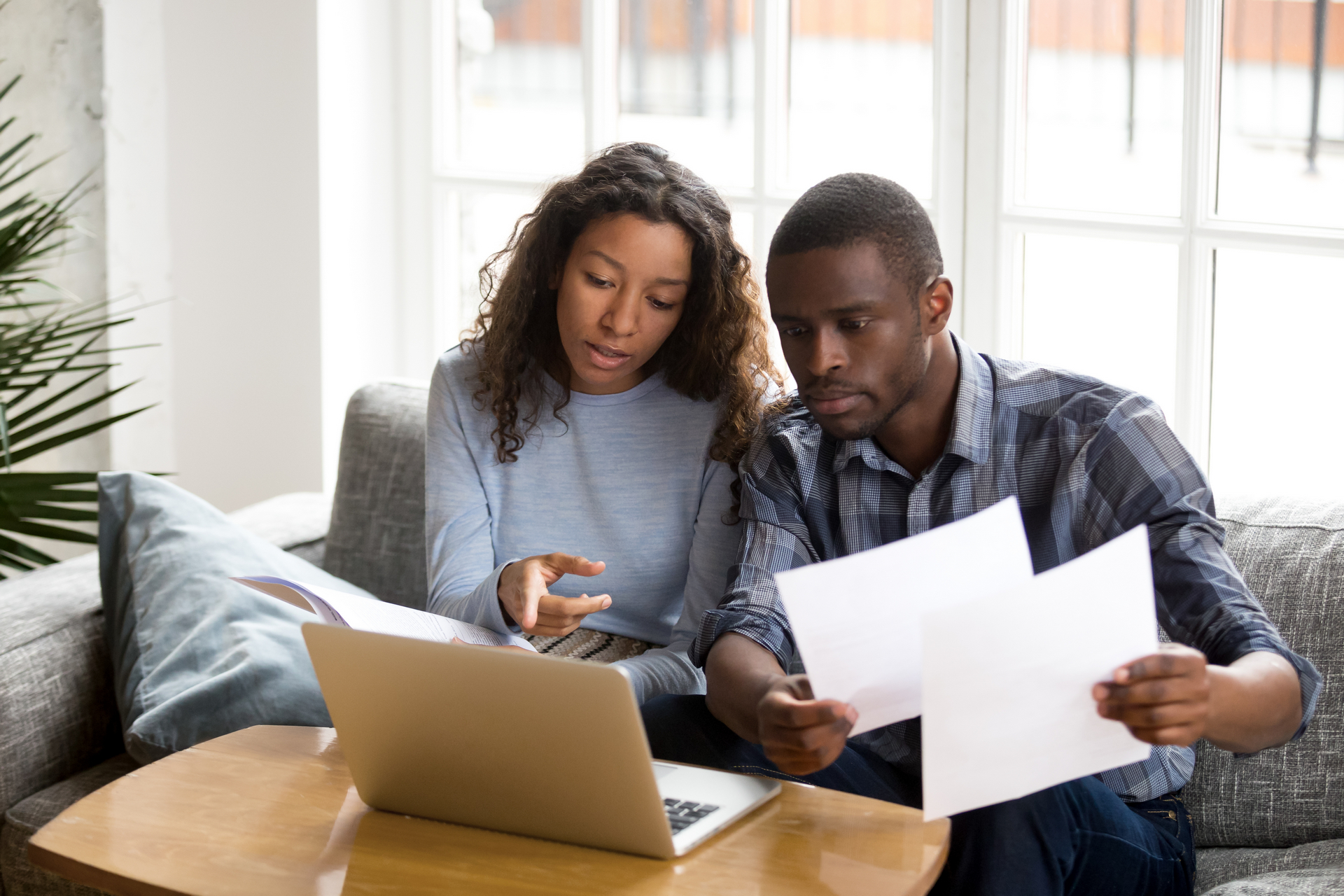 Couple researching executors duties of a will